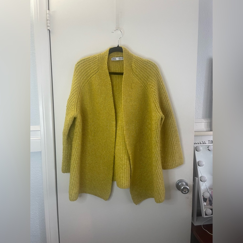 Zara Oversized Yellow Cardigan - Size Small - Picture 9 of 9
